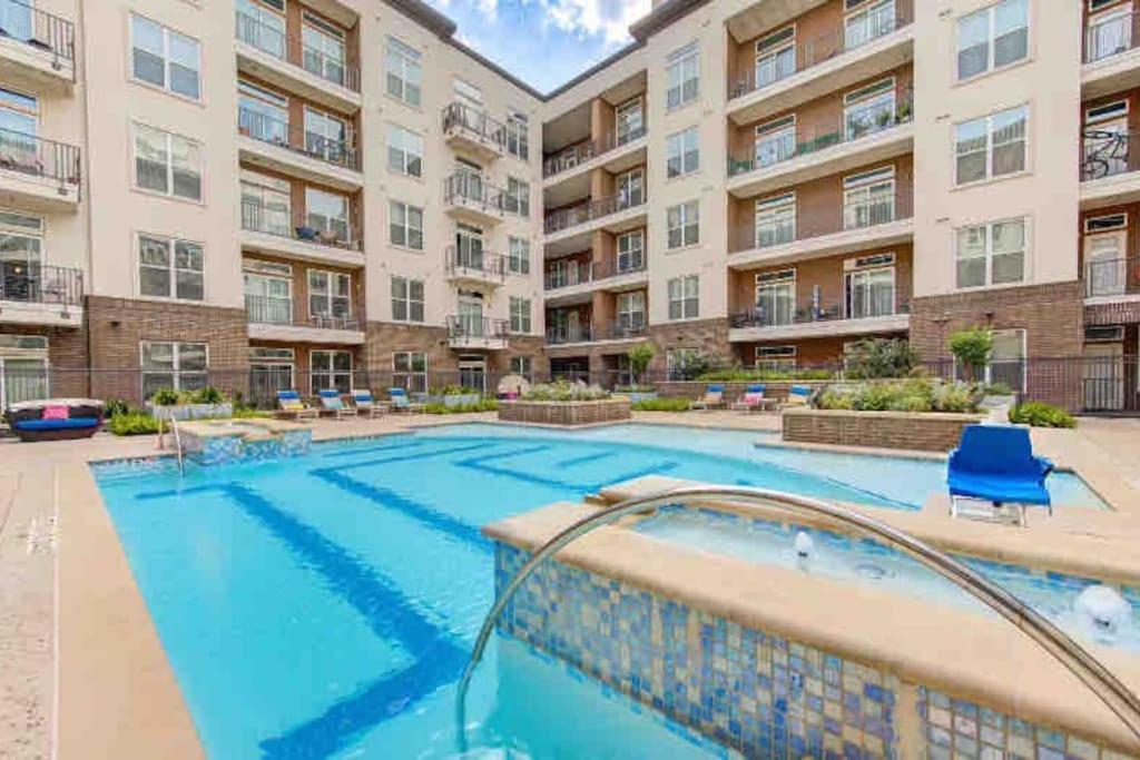 Fancy Apt Downtown. Pool. Gym. Lounge. Pet Ok Houston Bagian luar foto